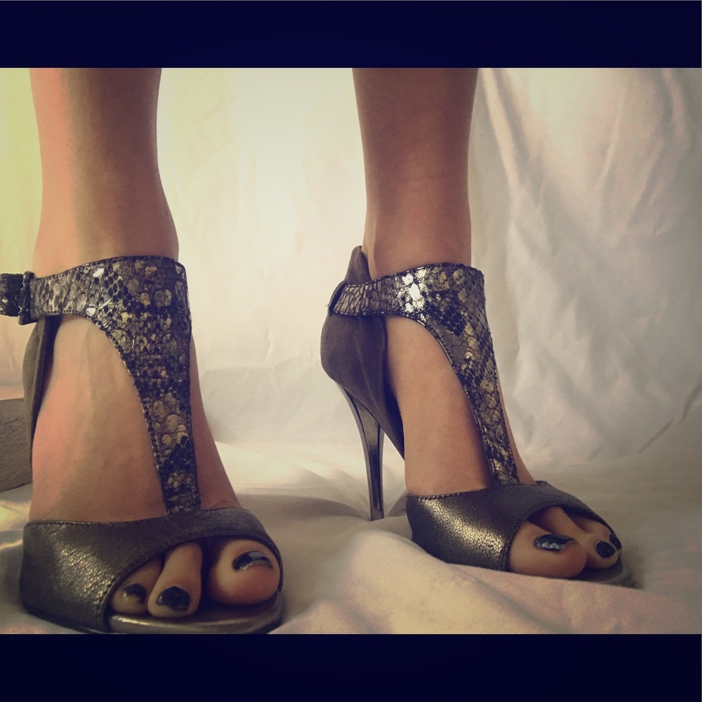 Guess silver snakeskin heels